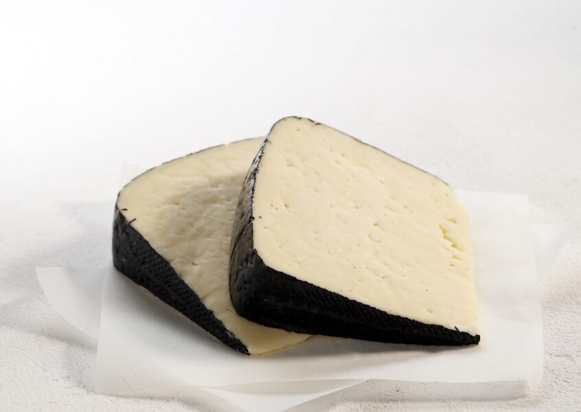 Tomme noire des Pyrénées