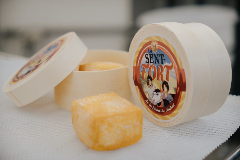 Le sent-fort, fromage fabriqué dans Mukai